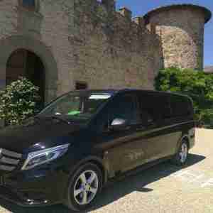 One-way private transfer from/to Linate Airport (1 to 7 people)