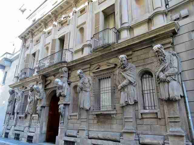 Omenoni palace