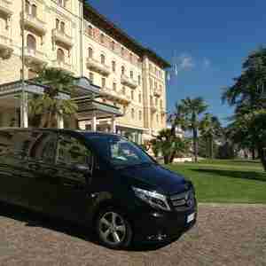 One-way private transfer from/to Malpensa Airport (1 to 7 people)