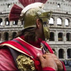 One day as a Gladiator: Gladiator School and Colosseum Tour with Arena floor