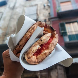 The Ultimate Pizza Fight: Rome vs Naples
